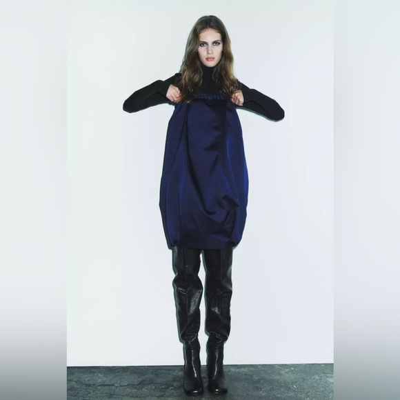 Zara VOLUMINOUS TAFFETA SKIRT LIMITED EDITION. Navy Blue. Size XS. New with Tags - Picture 2 of 16